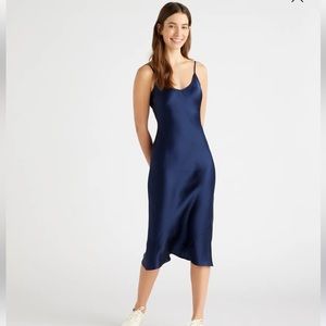 Quince 100% Washable Silk Slip Dress - Medium in Navy